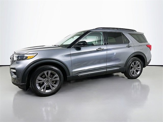 2022 Ford Explorer XLT photo 3