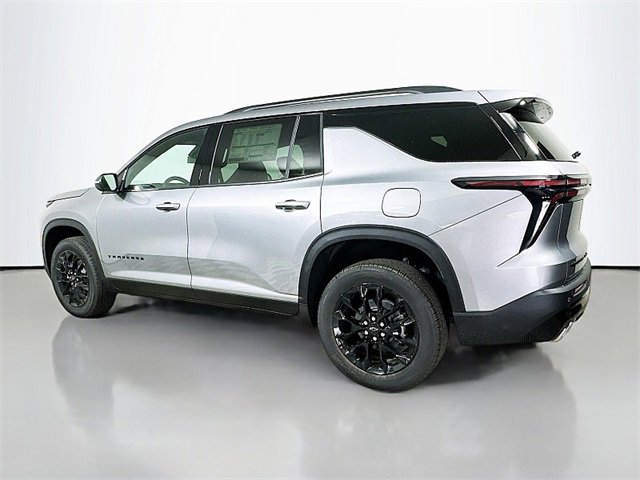 2026 Chevrolet Traverse 2LT photo 4
