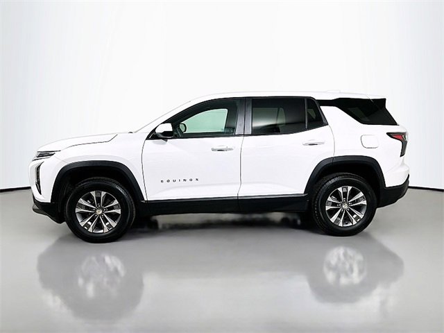 2025 Chevrolet Equinox LT photo 2