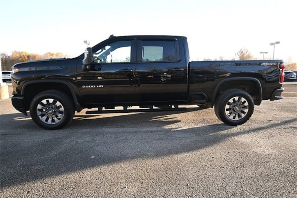 Used 2025 Chevrolet Silverado 2500 HD Custom Truck