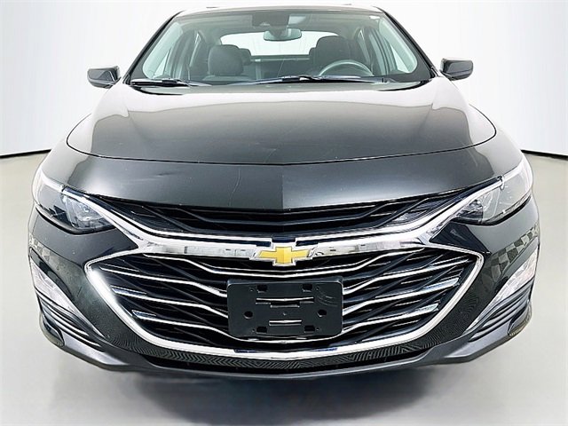 2024 Chevrolet Malibu 1LT photo 2
