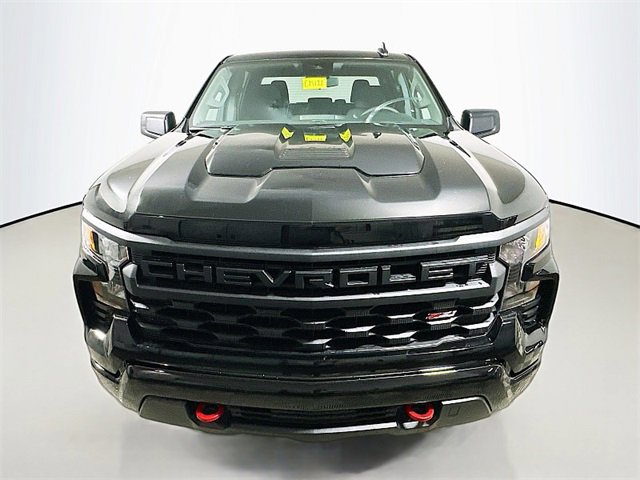 2025 Chevrolet Silverado 1500 Custom Trail Boss photo 2