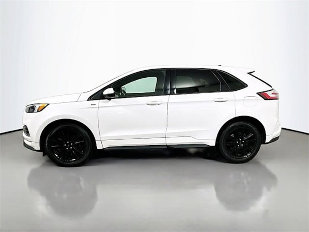 Used 2022 Ford Edge SEL
