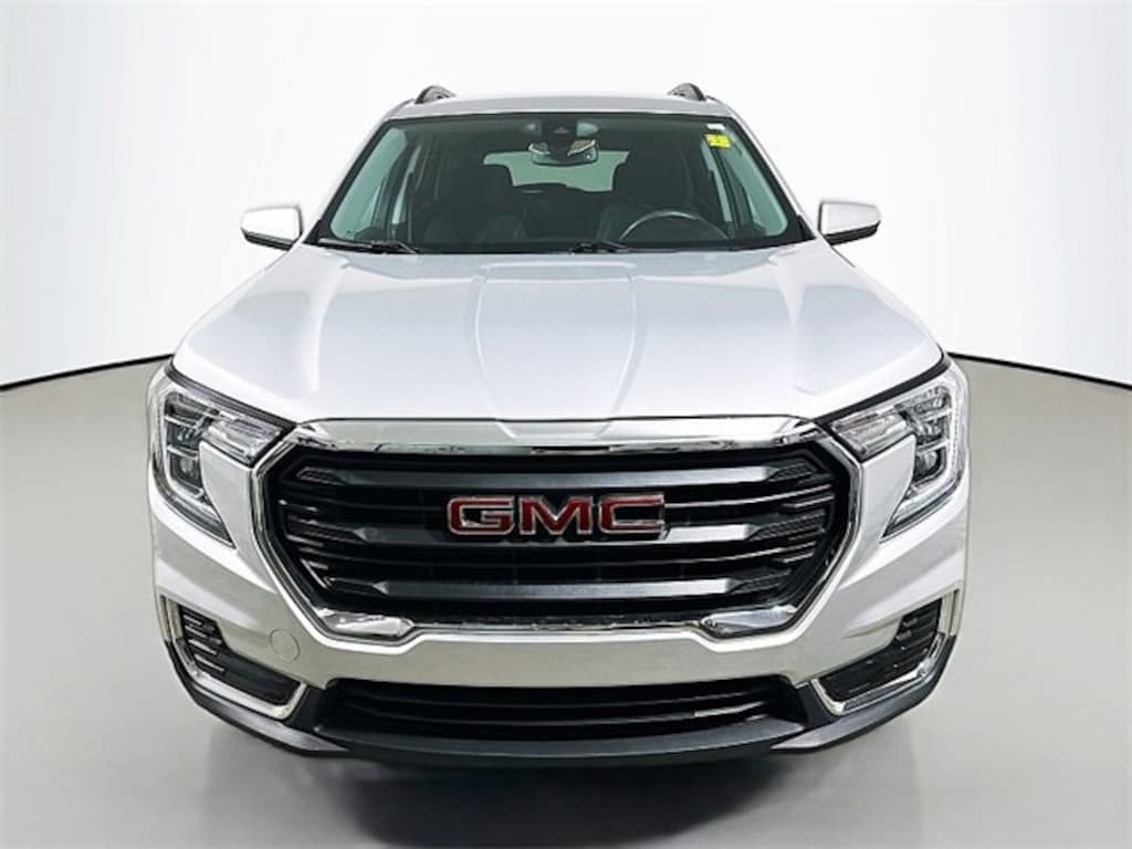 Used 2022 GMC Terrain SLE SUV
