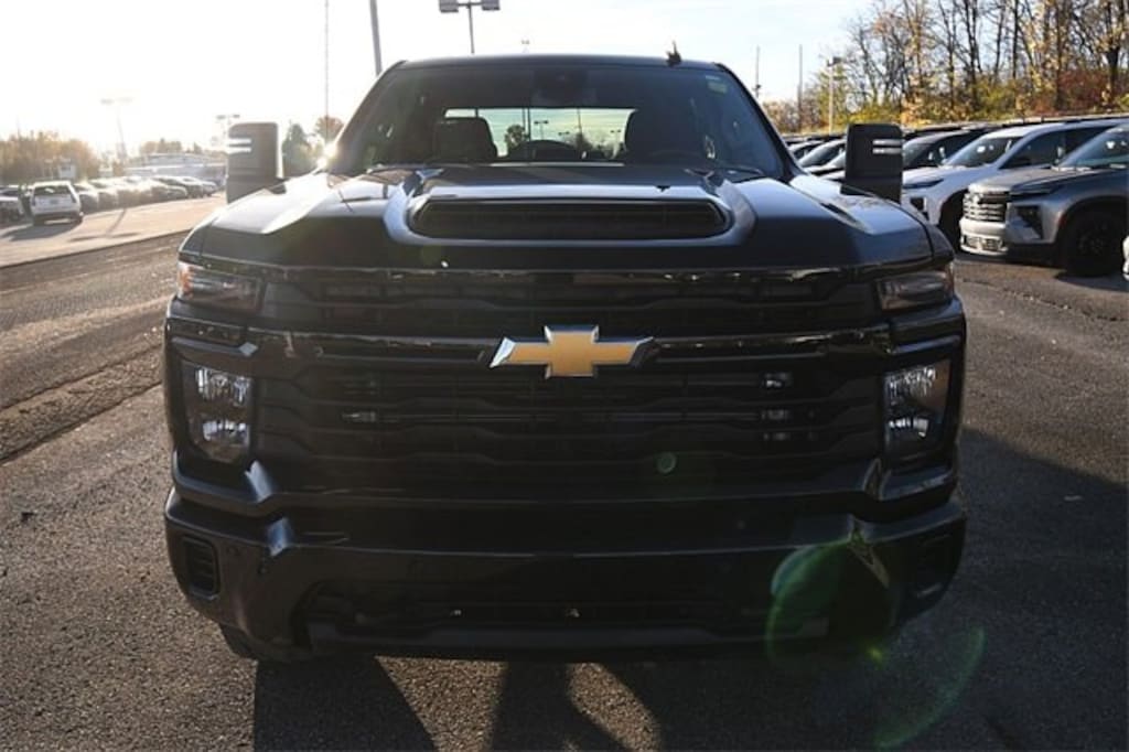 Used 2025 Chevrolet Silverado 2500 HD Custom Truck