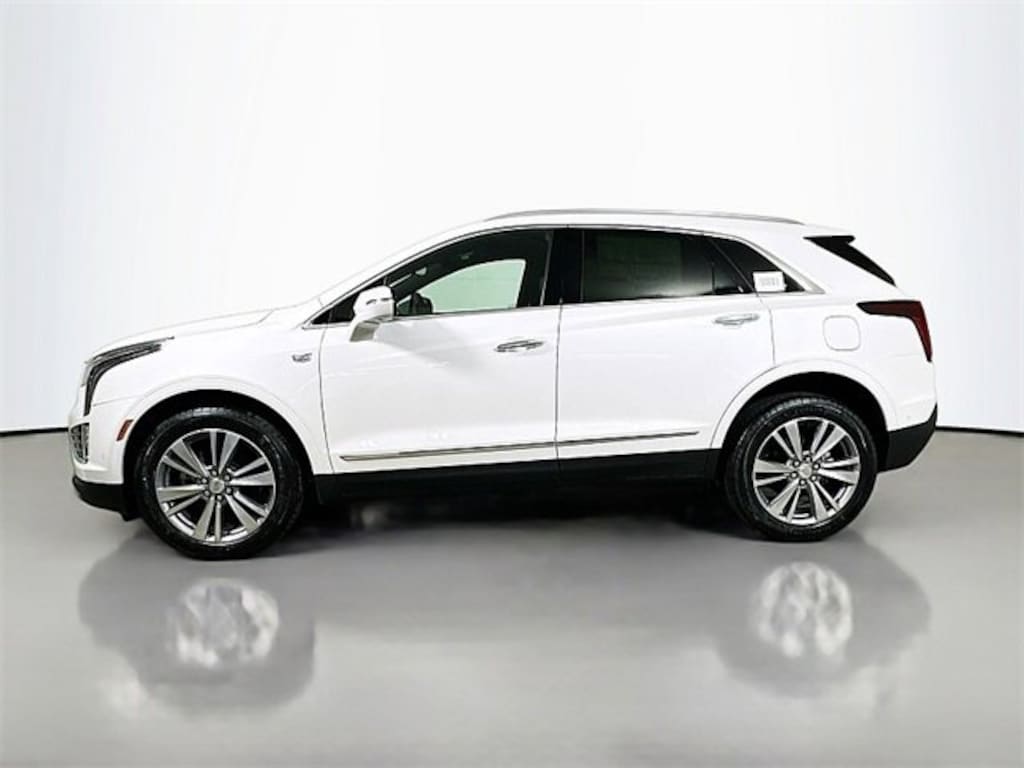 New 2026 CADILLAC XT5 Premium Luxury SUV