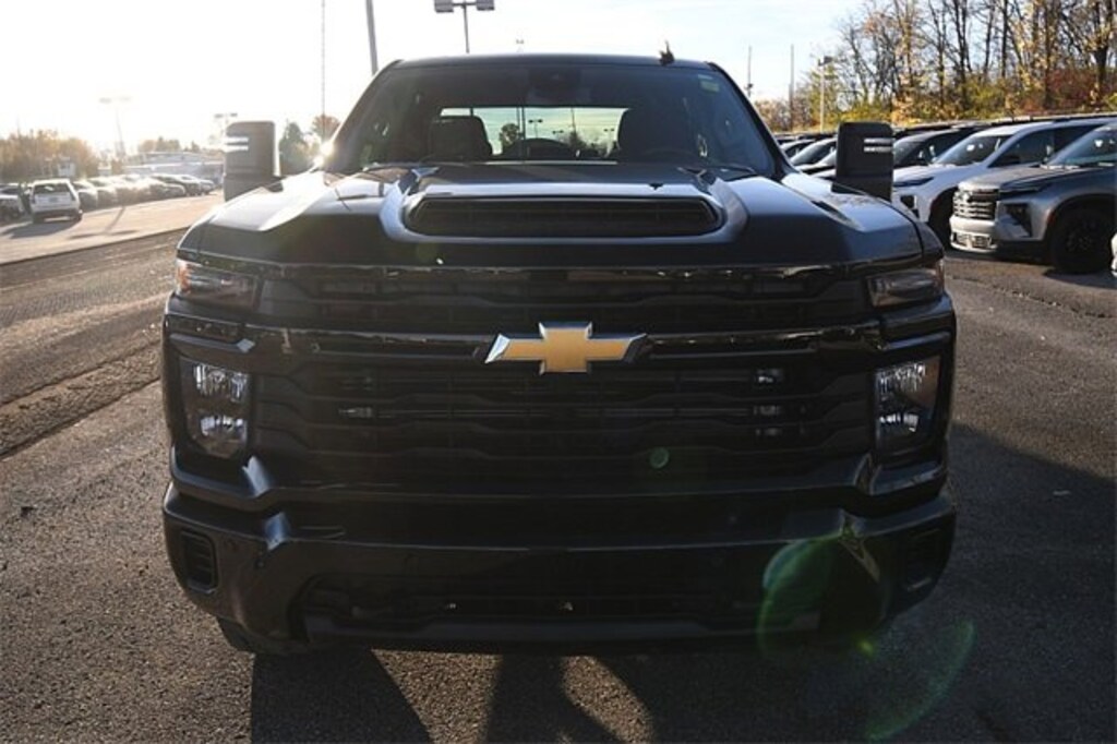 Used 2025 Chevrolet Silverado 2500 HD Custom Truck