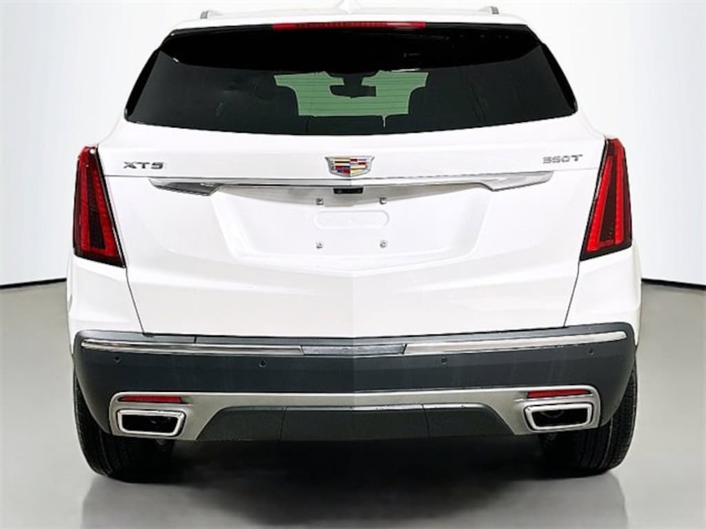 New 2026 CADILLAC XT5 Premium Luxury SUV