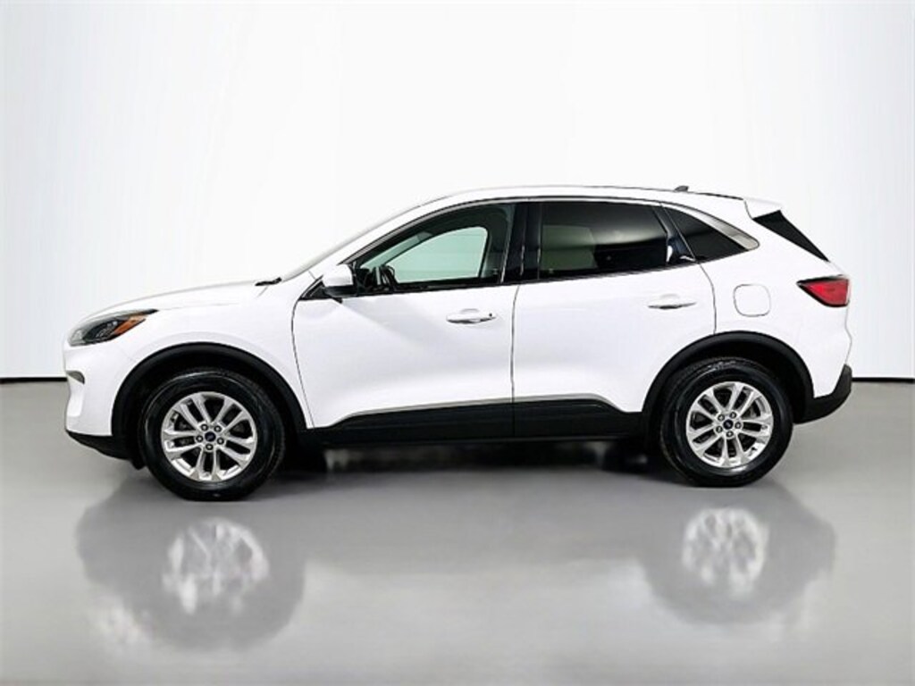 Used 2021 Ford Escape SE Hybrid