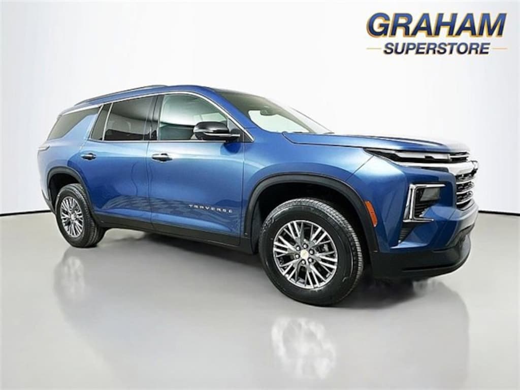 Used 2025 Chevrolet Traverse LT SUV