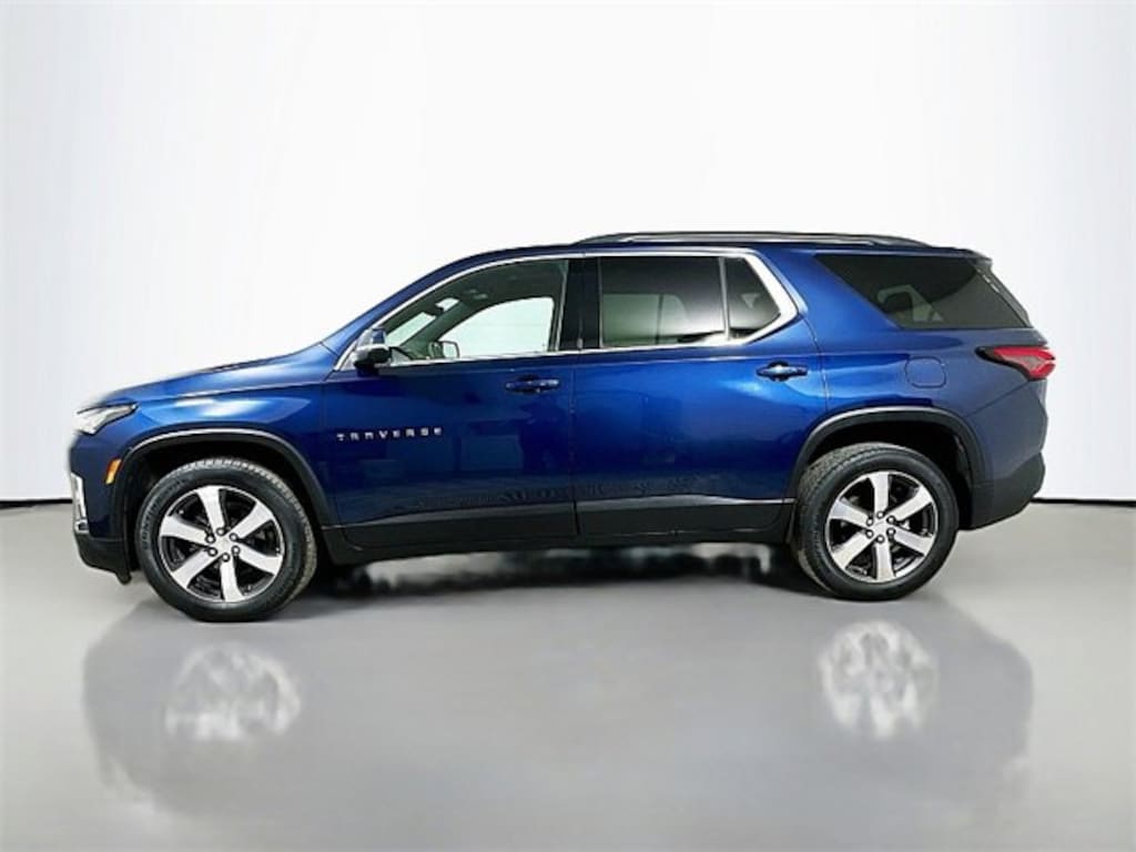 Used 2023 Chevrolet Traverse LT Leather SUV