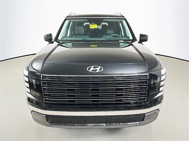 2026 Hyundai Palisade SEL photo 2