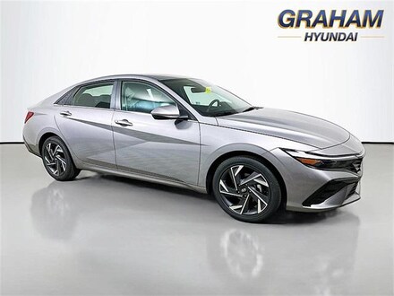 2025 Hyundai Elantra SEL Convenience Sedan