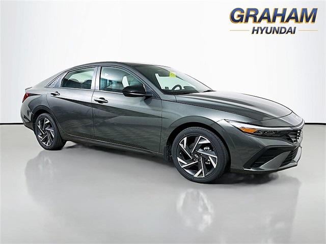 2025 Hyundai Elantra Blue's photo