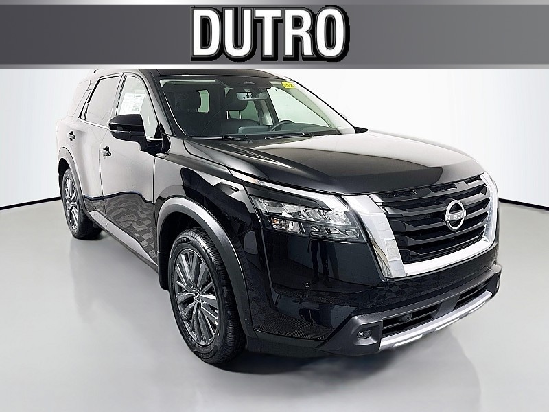 2025 Nissan Pathfinder SL's photo