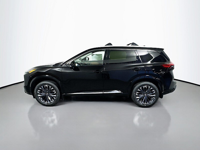 2026 Nissan Rogue Platinum photo 4