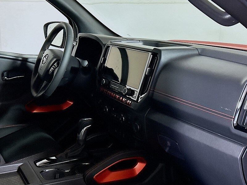 2025 Nissan Frontier PRO-4X - Photo 26