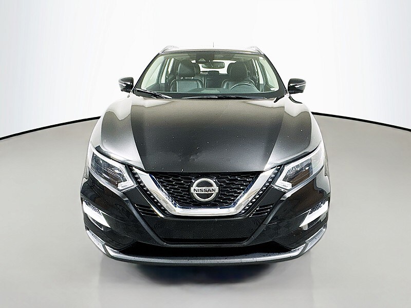 2022 Nissan Rogue Sport SL photo 2