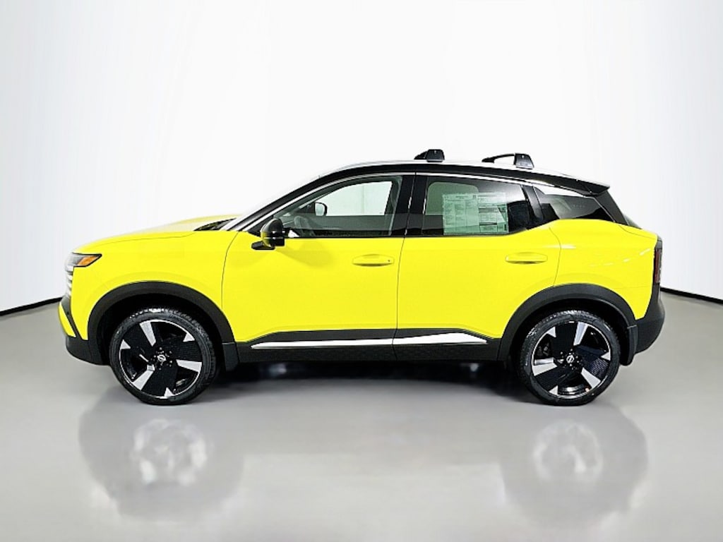 New 2026 Nissan Kicks SR SUV