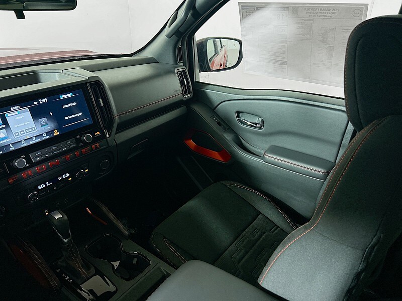 2025 Nissan Frontier PRO-4X - Photo 22