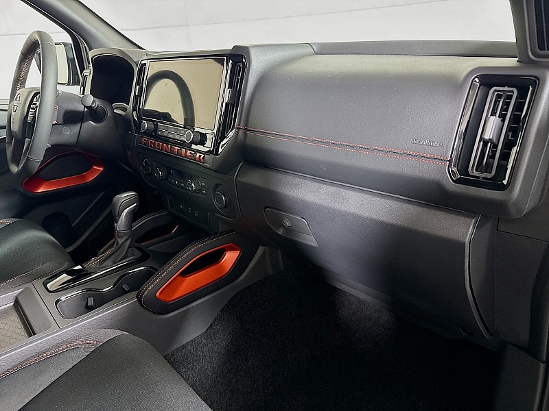 2025 Nissan Frontier PRO-4X - Photo 26