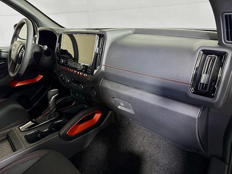 2025 Nissan Frontier PRO-4X - Photo 26