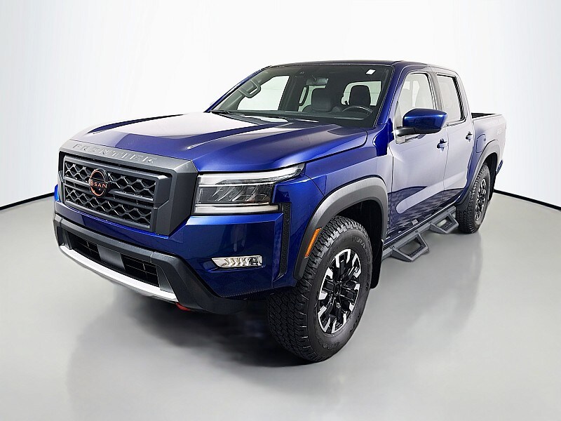 2022 Nissan Frontier Crew Cab PRO-4X photo 3
