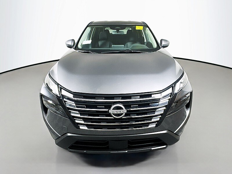 2026 Nissan Rogue SV photo 2