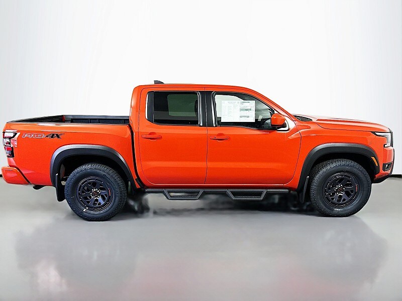 2025 Nissan Frontier PRO-4X - Photo 8