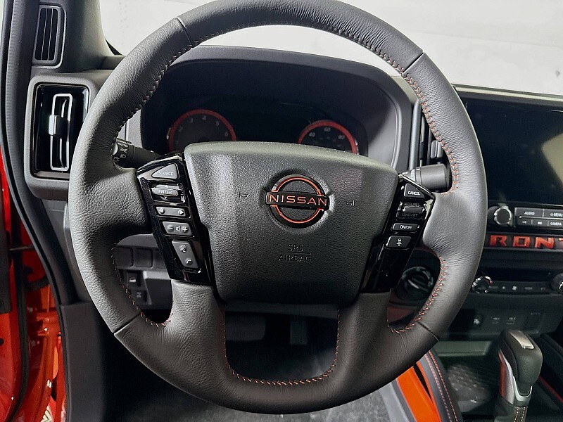 2025 Nissan Frontier PRO-4X - Photo 12