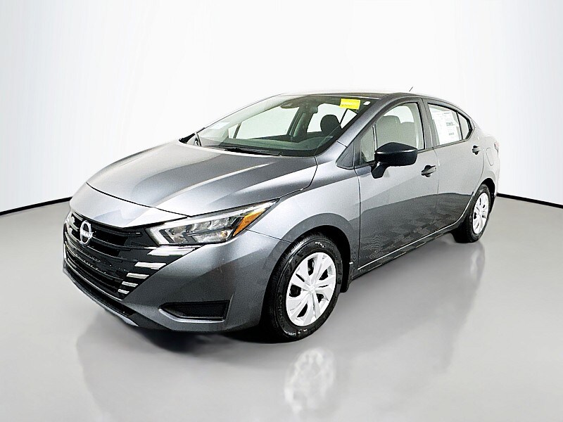 2025 Nissan Versa 1.6 S photo 3