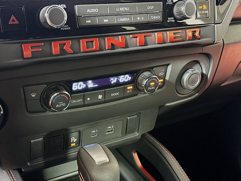 2025 Nissan Frontier PRO-4X - Photo 16