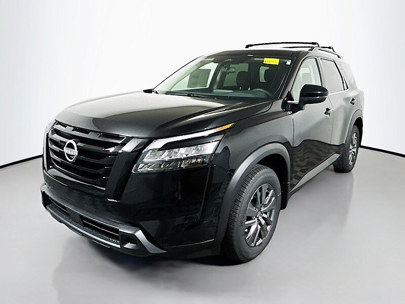 2025 Nissan Pathfinder SV photo 3