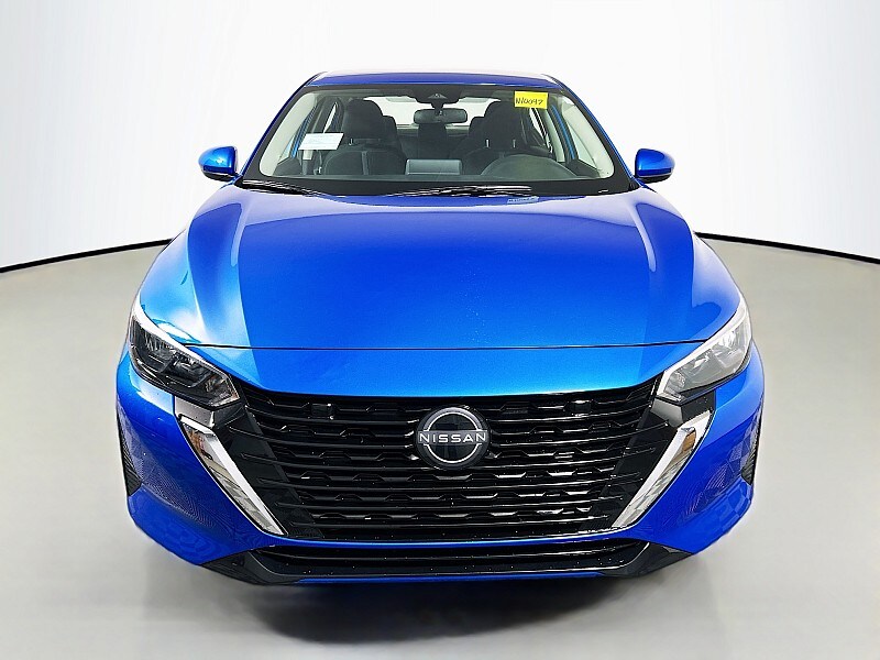 2025 Nissan Sentra SV photo 2