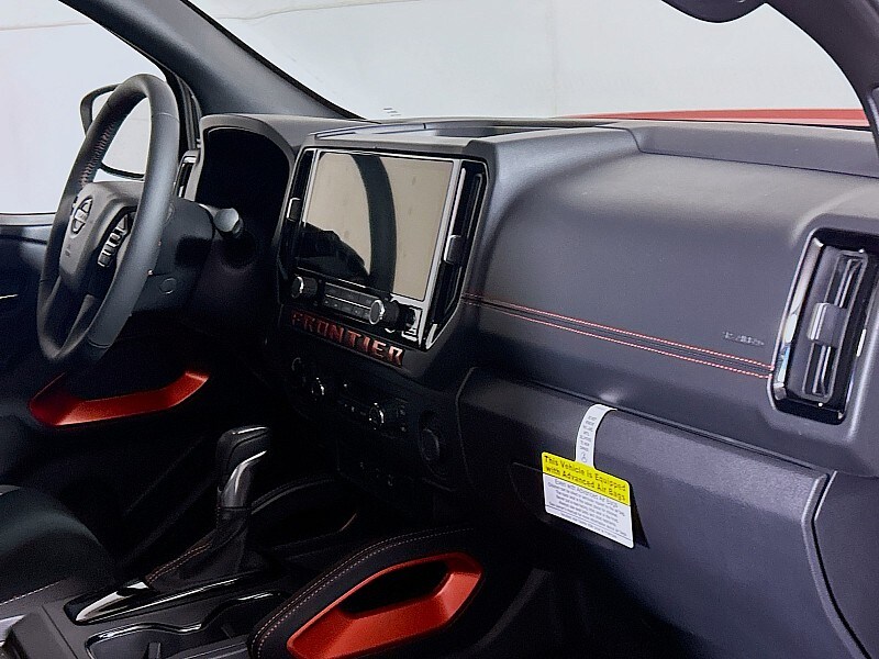 2025 Nissan Frontier PRO-4X - Photo 26