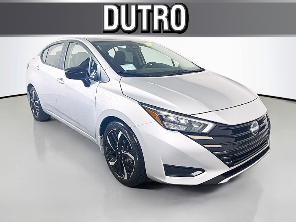 New 2025 Nissan Versa 1.6 SR Sedan