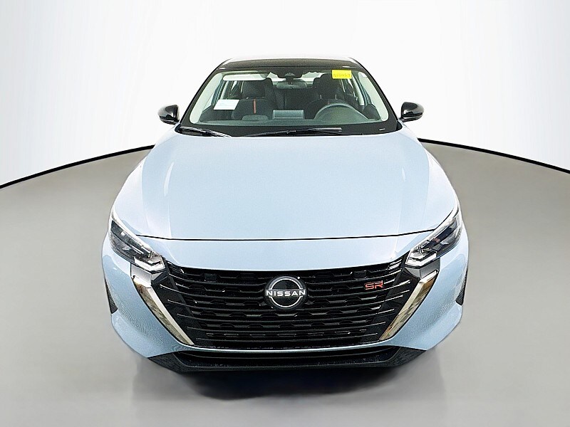 2025 Nissan Sentra SR photo 2