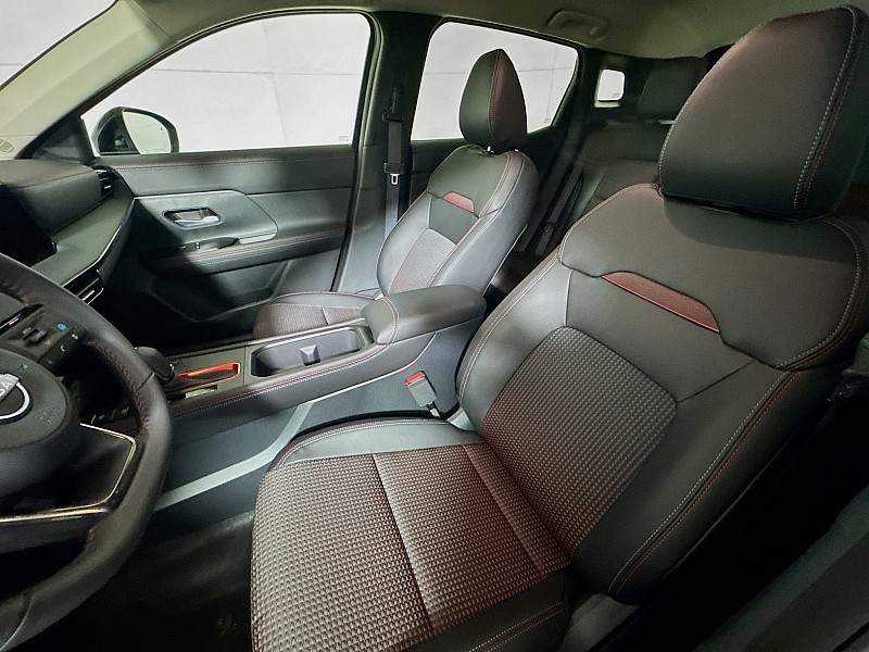 2026 Nissan KICKS SR AWD - Photo 11