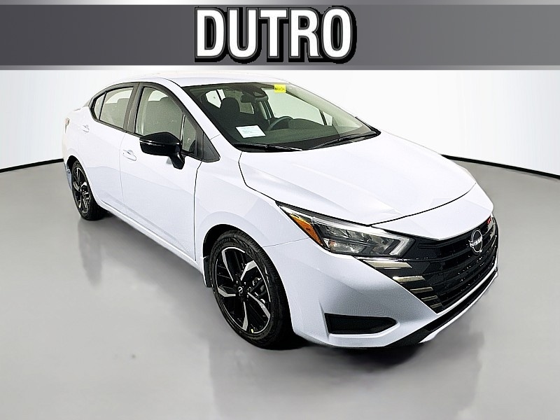 2025 Nissan Versa Sedan SR's photo