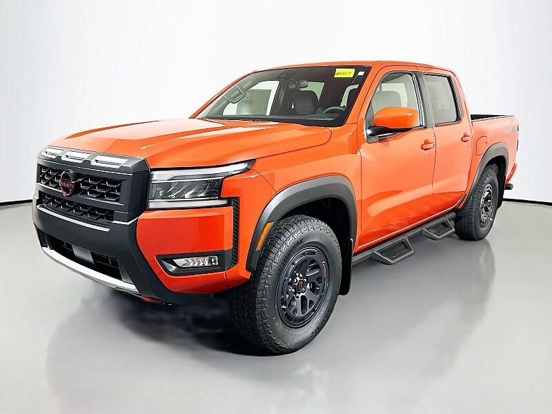 2025 Nissan Frontier Crew Cab PRO-4X photo 3