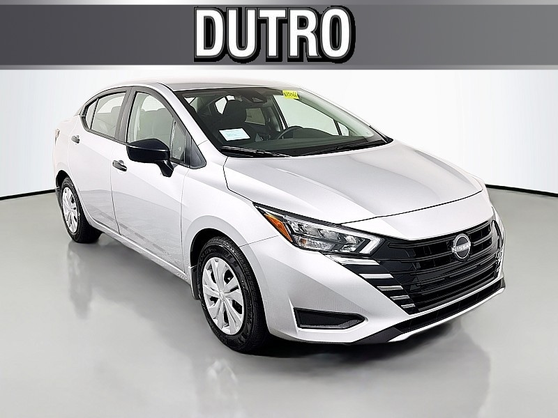 2025 Nissan Versa Sedan S's photo