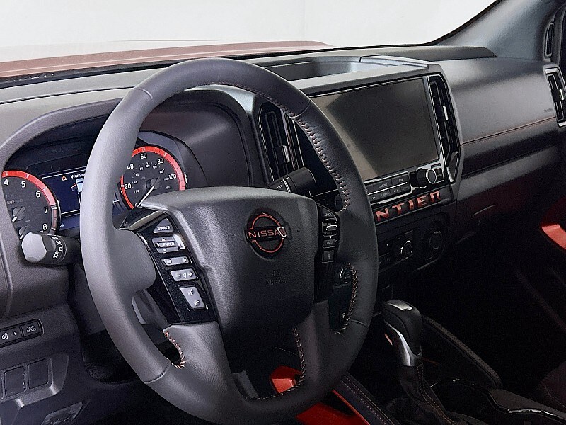 2025 Nissan Frontier PRO-4X - Photo 9