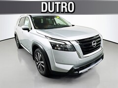 2025 Nissan Pathfinder Platinum SUV