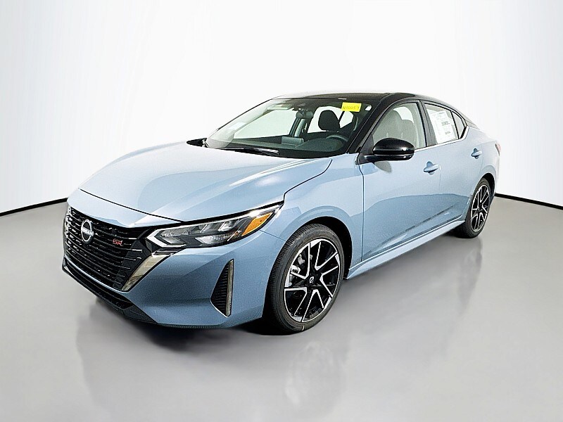 2025 Nissan Sentra SR photo 3