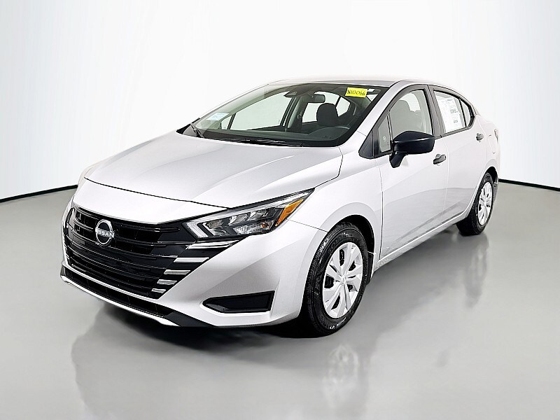 2025 Nissan Versa 1.6 S photo 3