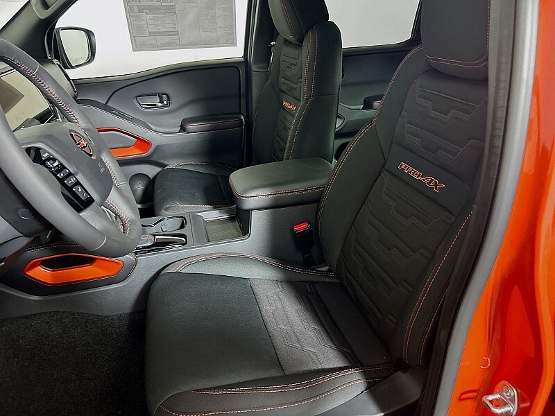 2025 Nissan Frontier PRO-4X - Photo 11