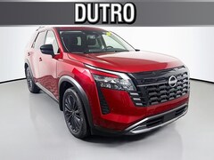 2026 Nissan Pathfinder SL SUV