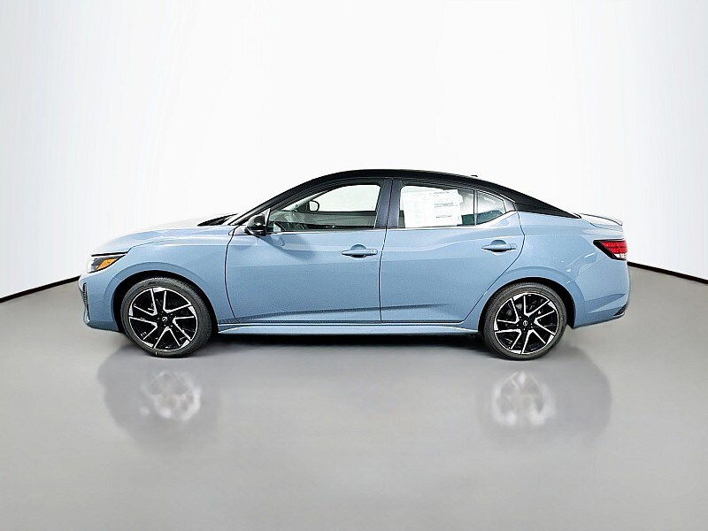 2025 Nissan Sentra SR photo 4