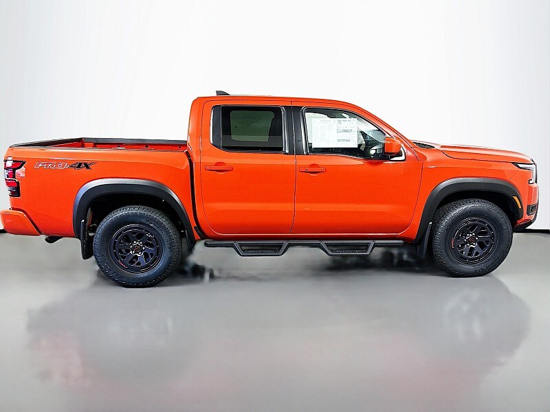 2025 Nissan Frontier PRO-4X - Photo 8