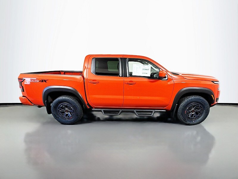 2025 Nissan Frontier PRO-4X - Photo 8